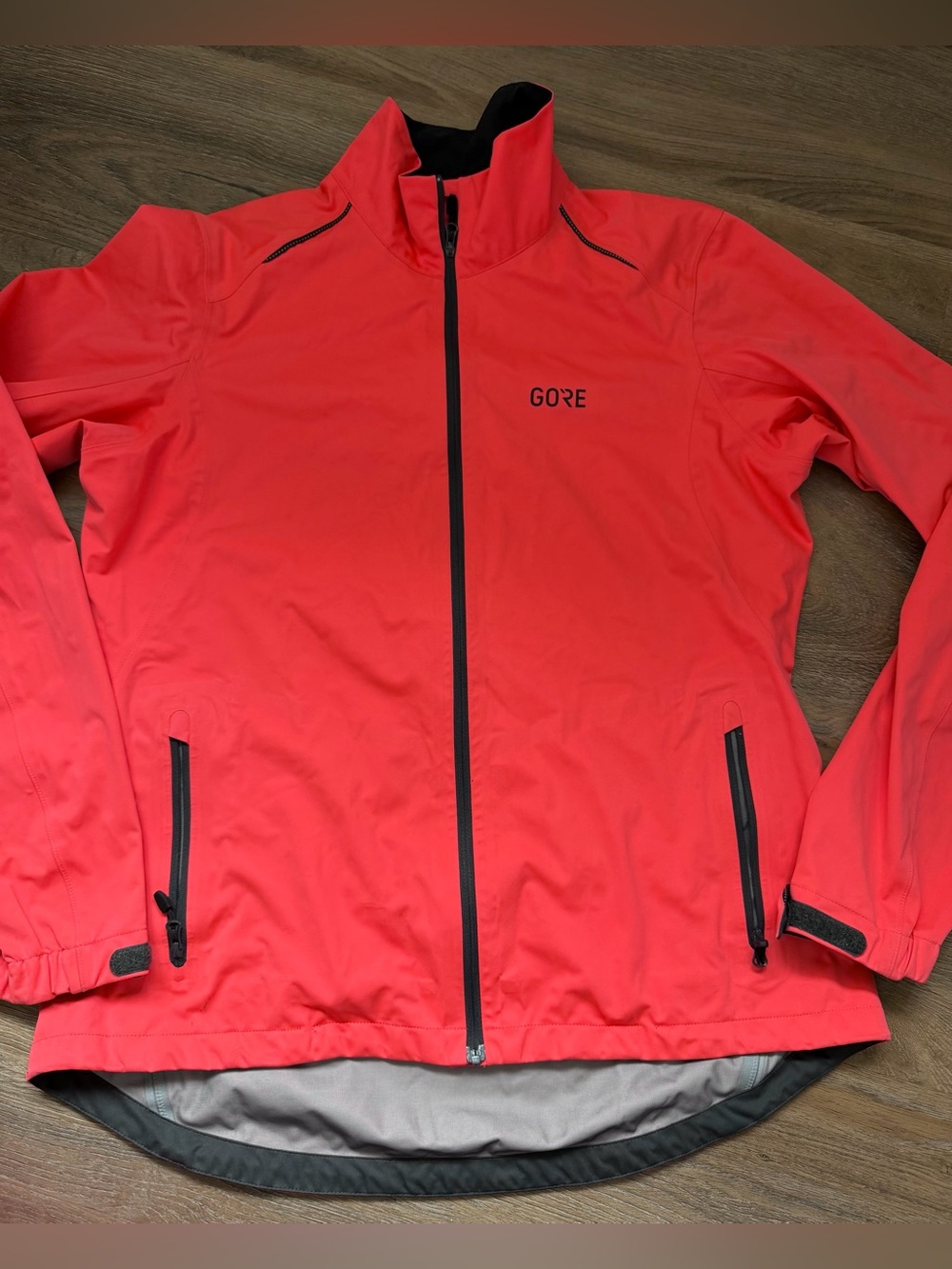 Gore C3 Gore-Tex Active Jacket Size XL 
Lumi Orange Terra Grey
